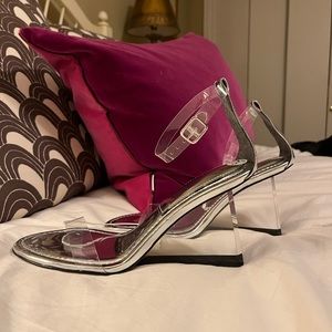 NWT Good American Glass Wedge 7.5 - Clear Elegance Slip on w/ ankle strap.